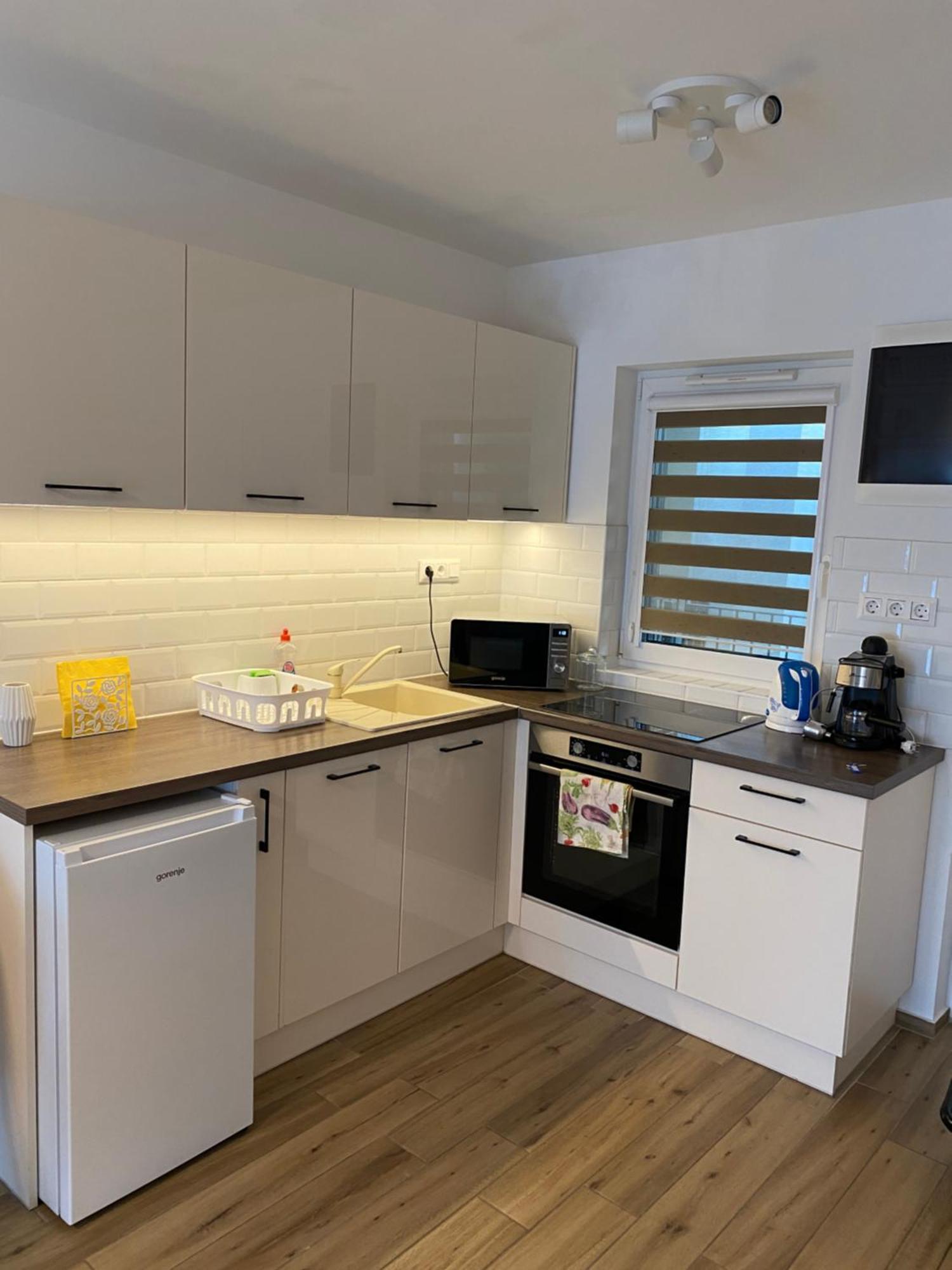 R77 Apartment Downtown - Penthouse Boedapest Buitenkant foto