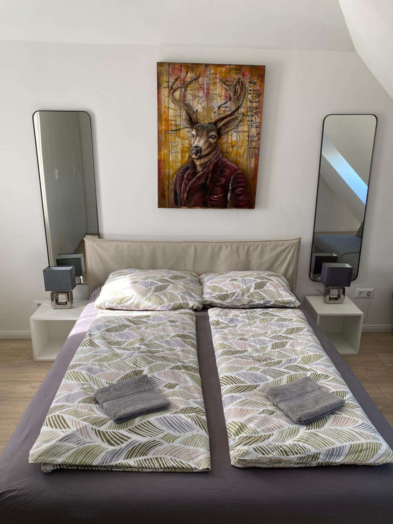 R77 Apartment Downtown - Penthouse Boedapest Buitenkant foto