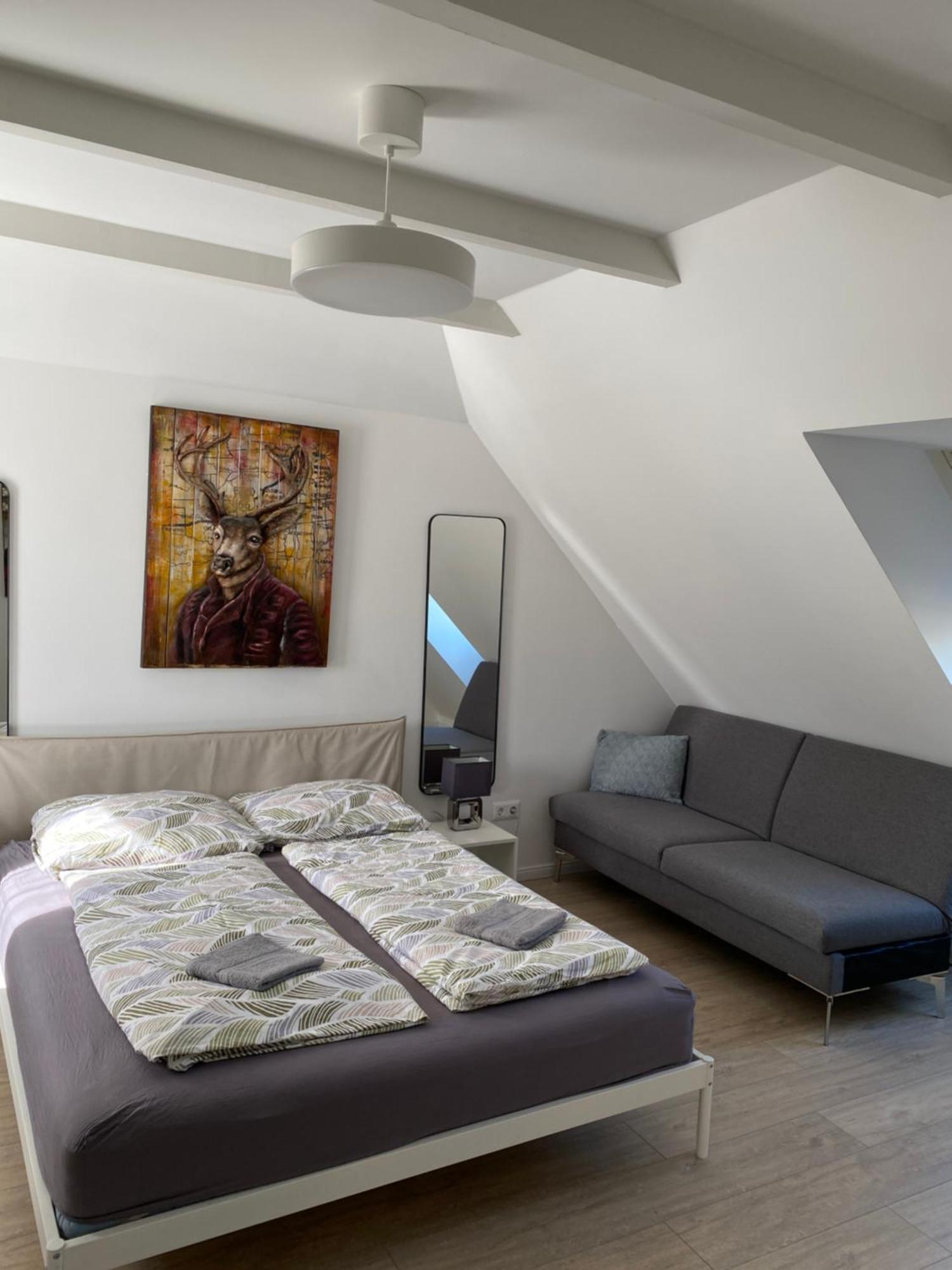 R77 Apartment Downtown - Penthouse Boedapest Buitenkant foto