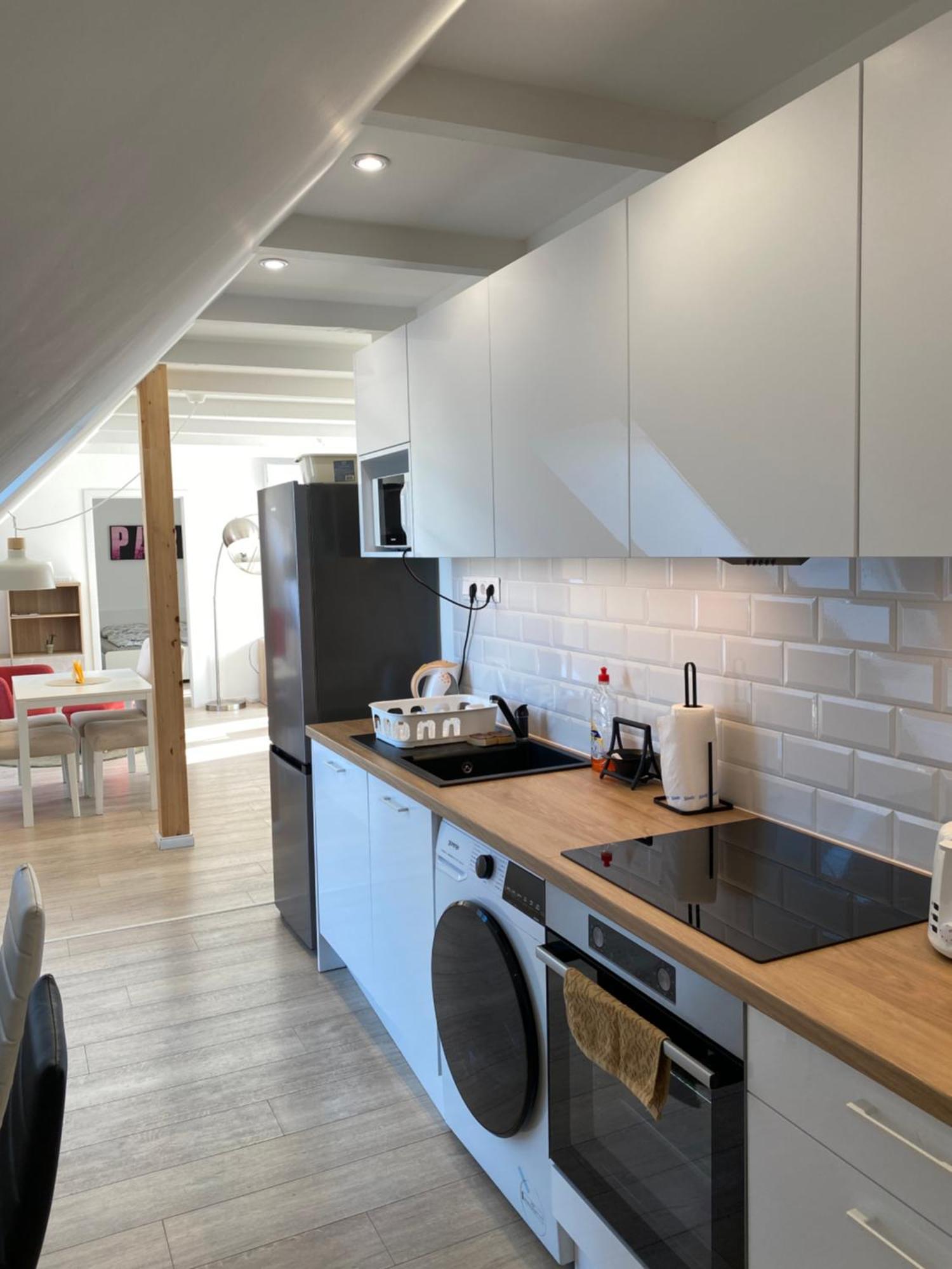 R77 Apartment Downtown - Penthouse Boedapest Buitenkant foto
