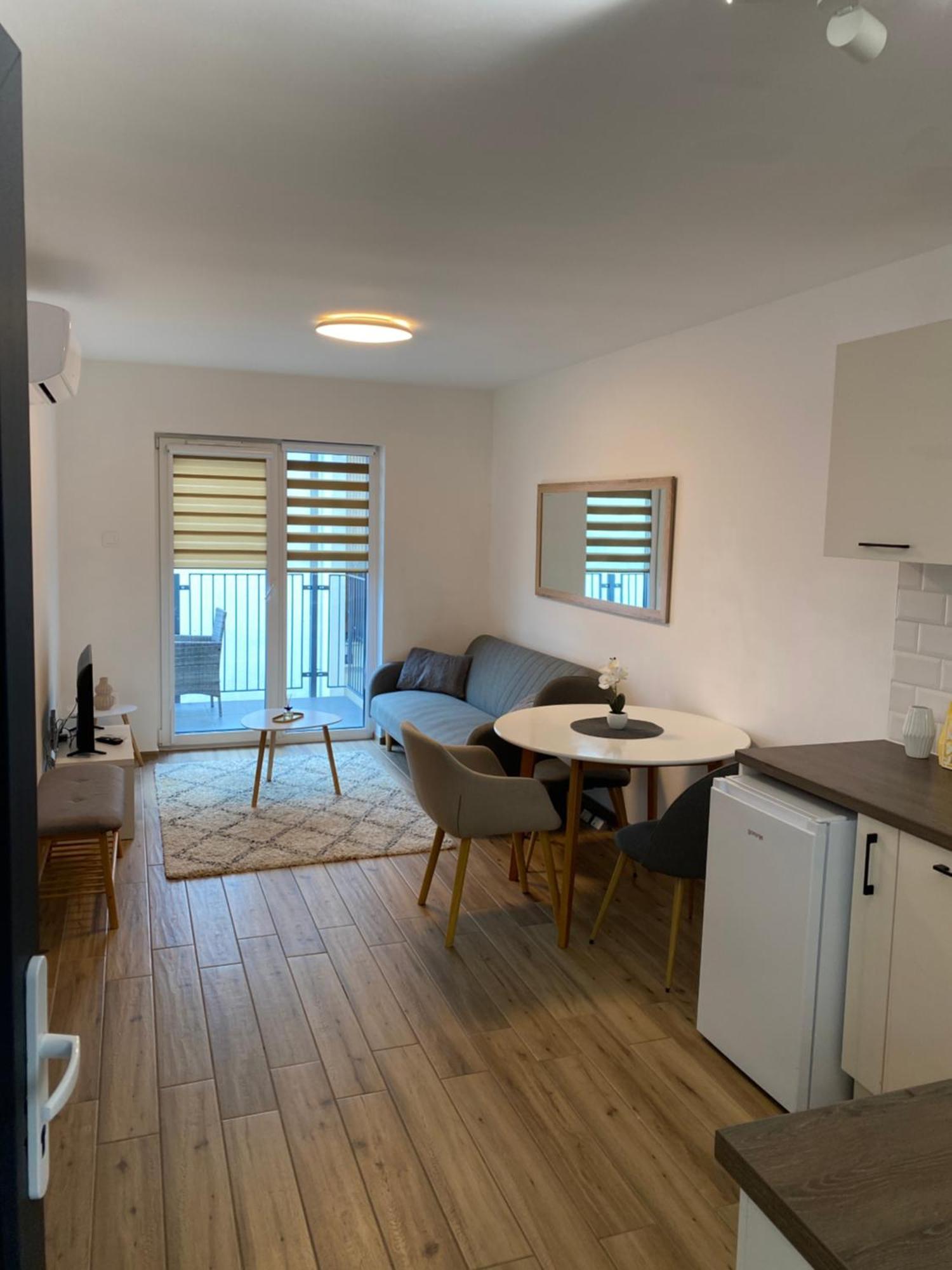R77 Apartment Downtown - Penthouse Boedapest Buitenkant foto